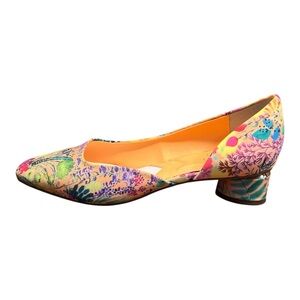 Franco Sarto Trix Pumps Size 7M Melon Floral d'Orsay Side Cut out Padded Footbed
